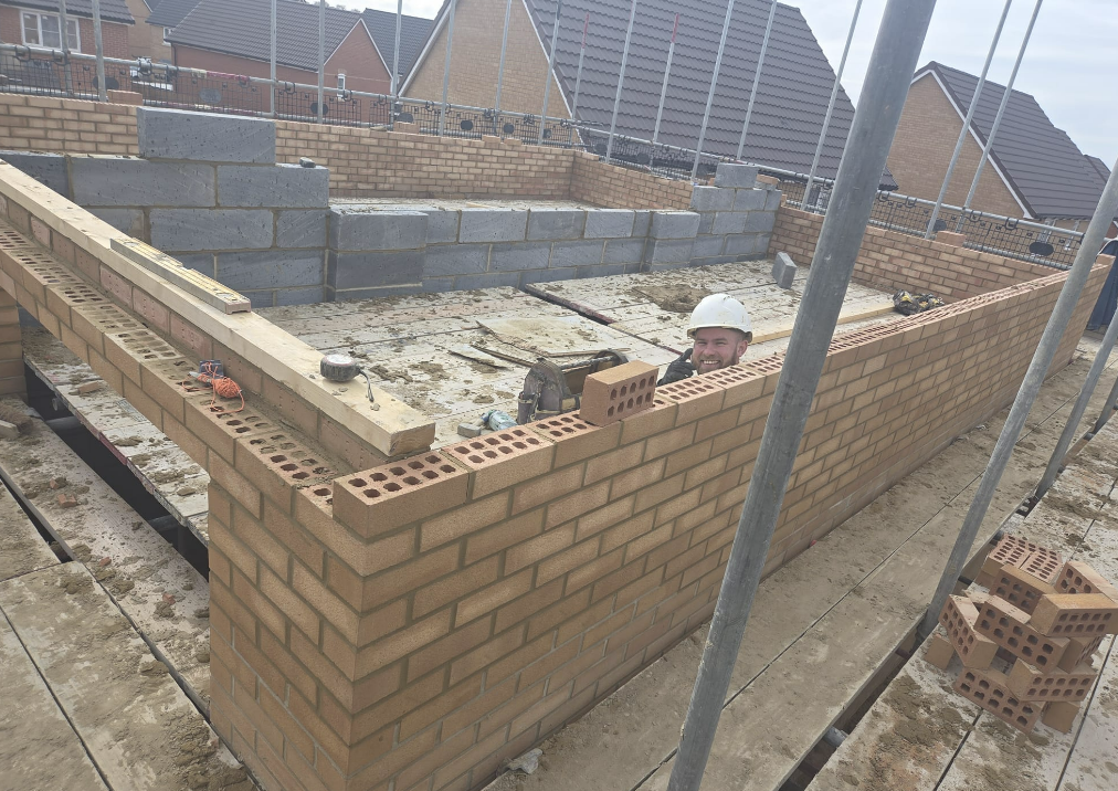 External block and brick cavity walls on a new-build plot